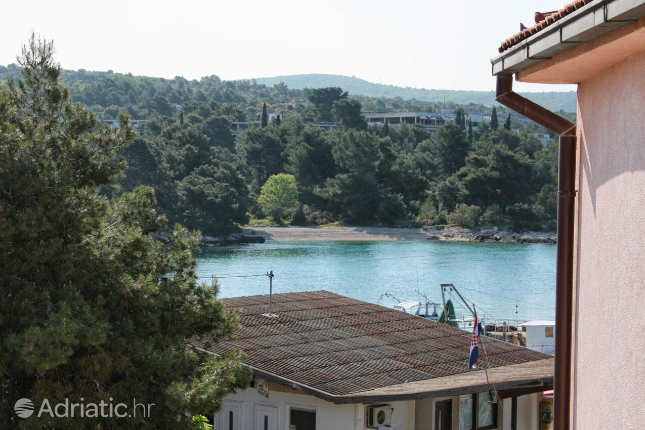 A-3088-c - Kwatery prywatne - Apartamenty i pokoje nad morzem Primosten