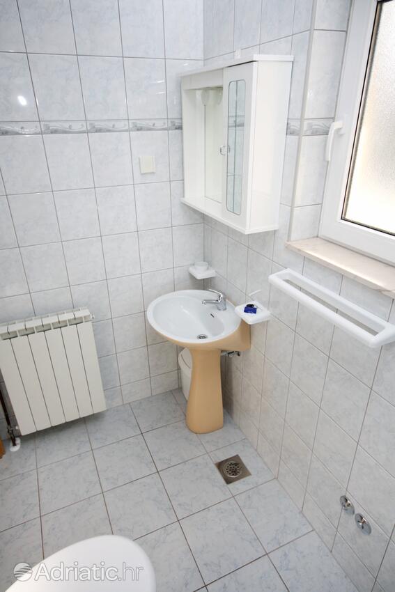 A-3088-c - Kwatery prywatne - Apartamenty i pokoje nad morzem Primosten