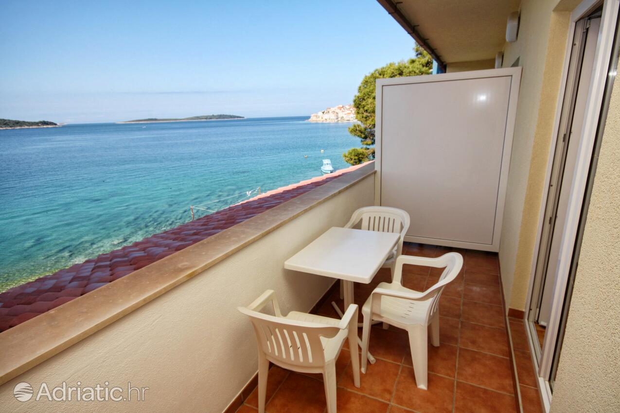 A-3088-c - Kwatery prywatne - Apartamenty i pokoje nad morzem Primosten