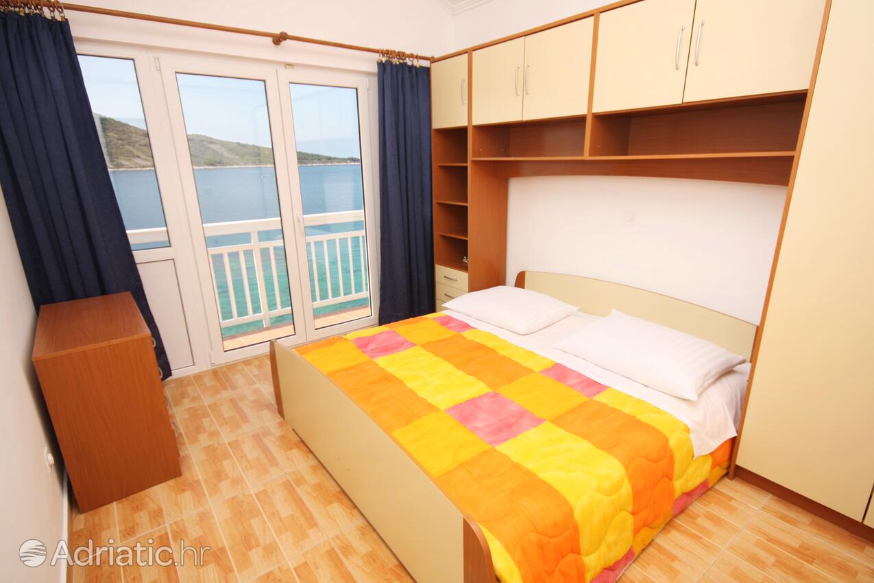 A-3088-d - Kwatery prywatne - Apartamenty i pokoje nad morzem Primosten