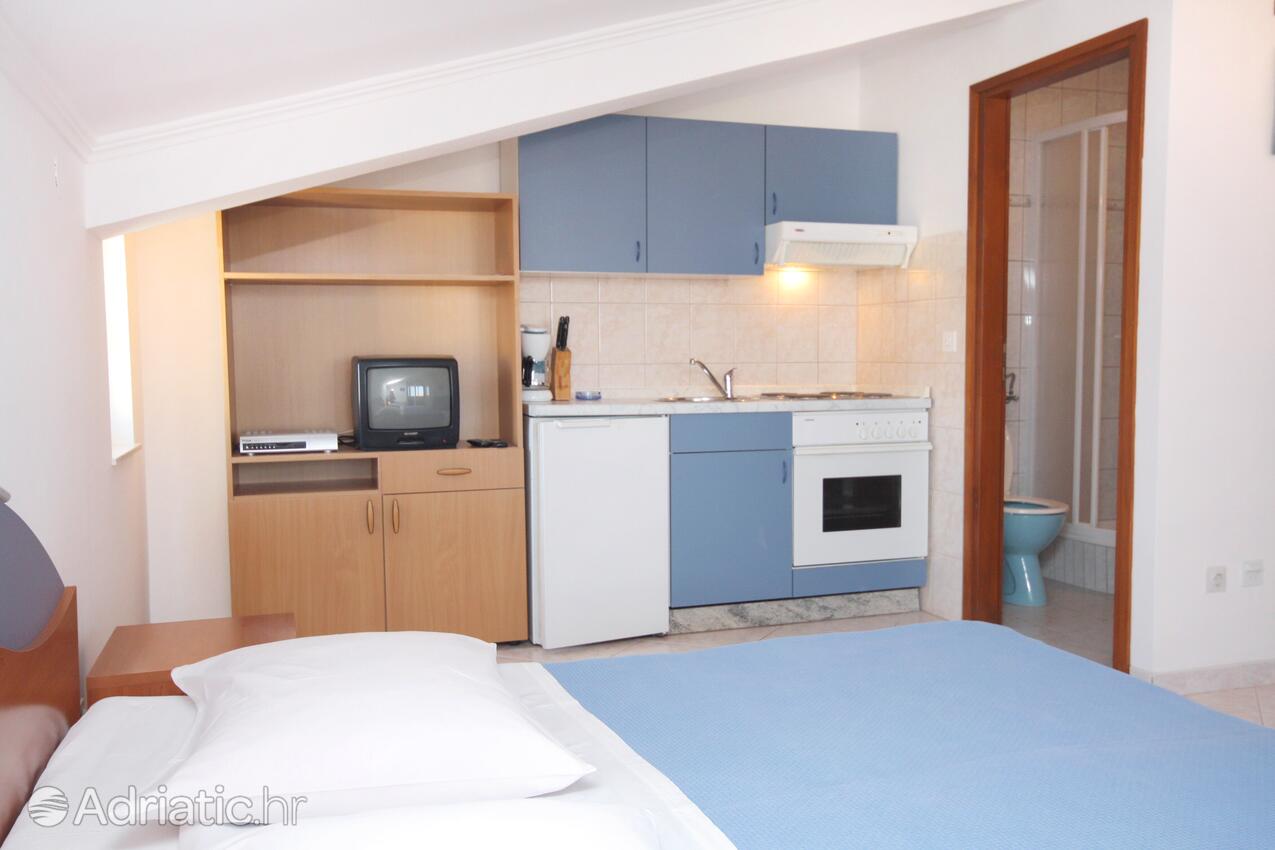 AS-3088-b - Kwatery prywatne - Apartamenty i pokoje nad morzem Primosten