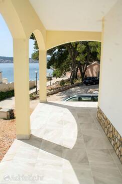 Apartments and rooms by the sea Rogoznica - 3097