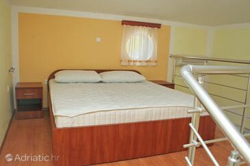 Apartments and rooms by the sea Rogoznica - 3097