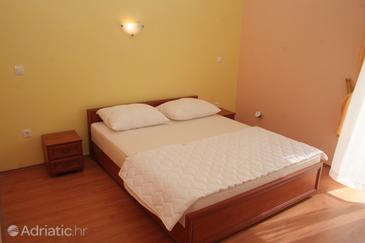 Apartments by the sea Rogoznica - 3098