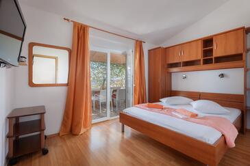 Apartmani uz more Igrane, Makarska - 310