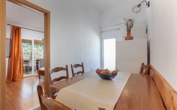 Apartments by the sea Igrane (Makarska) - 310