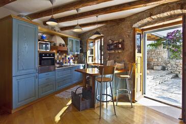 Three bedroom house Milna, Brač (K-3100(