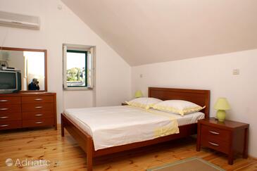 Haus am Meer mi Pool Sumartin, Brac - 3101