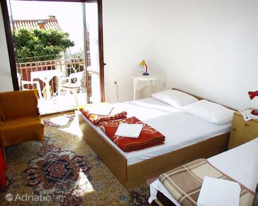 Apartments by the sea Podaca, Makarska - 315