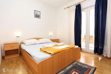 Apartments by the sea Trpanj, Pelješac - 3157