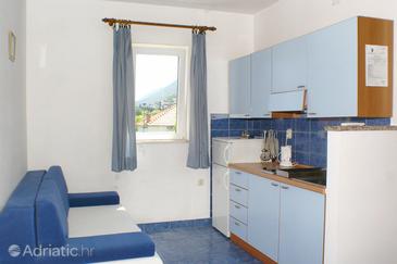 Apartments by the sea Trpanj, Pelješac - 3157