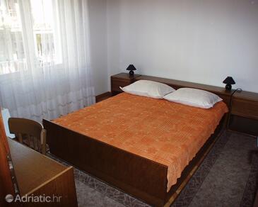 Apartments by the sea Podgora, Makarska - 316