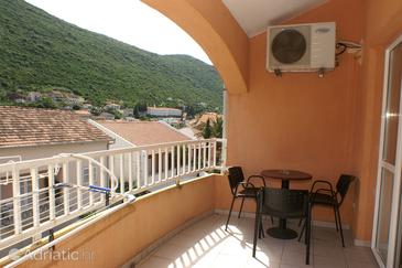 Apartments by the sea Trpanj, Pelješac - 3162