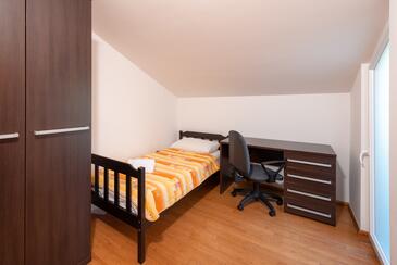 Apartments by the sea Tučepi, Makarska - 3193