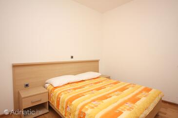 Apartments by the sea Tučepi, Makarska - 3193