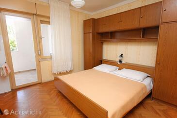 Appartamenti e camere con parcheggio Palit, Arbe - Rab - 3195