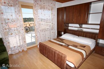 Apartmány a pokoje s parkovištěm  Palit, Rab - 3195