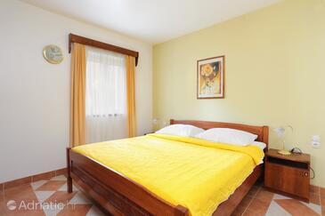 Apartments by the sea Rogoznica - 3196