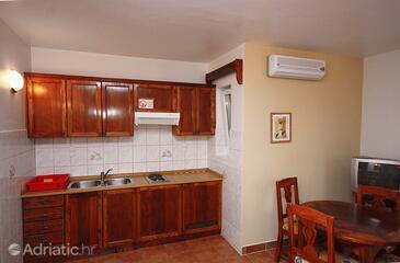 Apartments by the sea Rogoznica - 3197