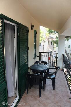 Apartments by the sea Rogoznica - 3197