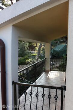 Apartments by the sea Rogoznica - 3197