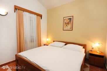 Apartments by the sea Rogoznica - 3197