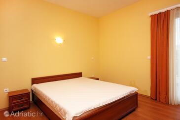 Apartments by the sea Rogoznica - 3199