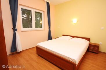 Apartments by the sea Rogoznica - 3200
