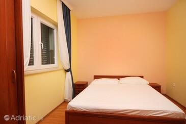 Apartments by the sea Rogoznica - 3200
