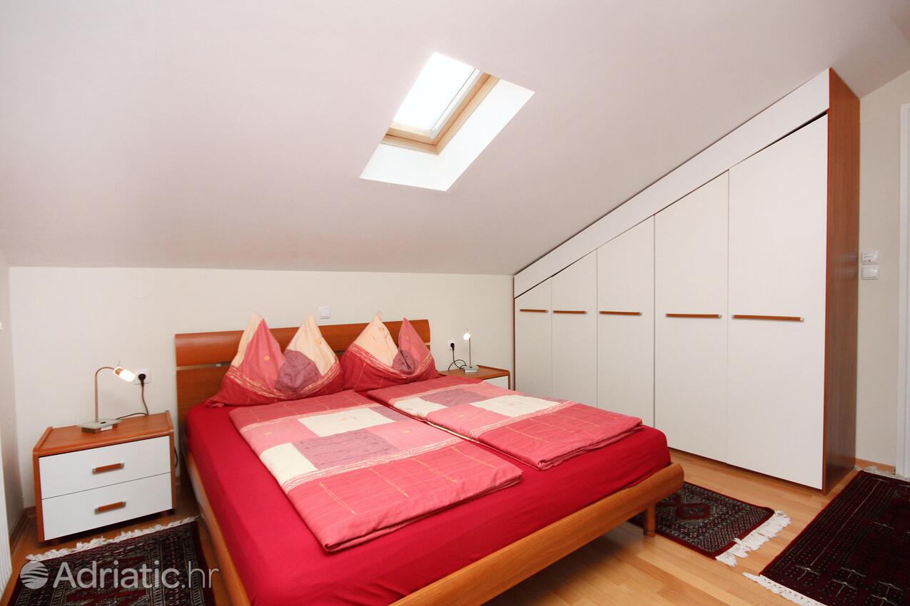 AS-3203-b - Zasebna namestitev - Apartmaji ob morju Barbat, Rab