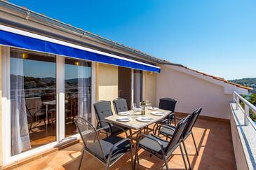 Ferienwohnungen am Meer Tisno, Murter - 3209