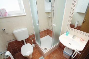 Apartmány s terasou Tisno, Severní Dalmácie