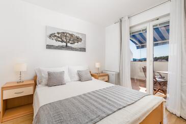 Apartmány s terasou Tisno, Severní Dalmácie