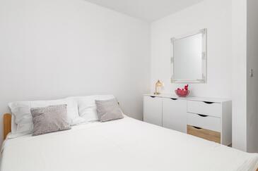 Apartmány s terasou Tisno, Severní Dalmácie