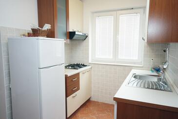 Apartmány s terasou Tisno, Severní Dalmácie