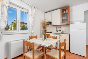 Apartmány s terasou Tisno, Severní Dalmácie