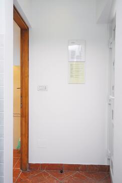 Apartmány s terasou Tisno, Severní Dalmácie