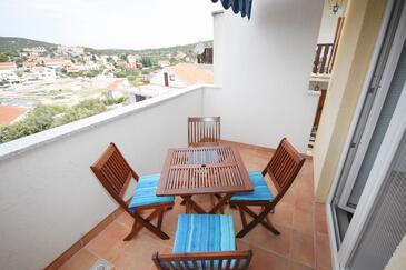 Apartmány s terasou Tisno, Severní Dalmácie