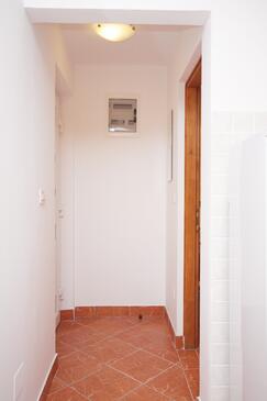 Apartmány s terasou Tisno, Severní Dalmácie