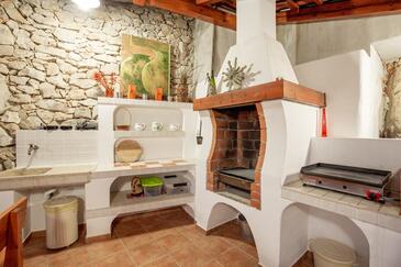 Apartmány s terasou Tisno, Severní Dalmácie