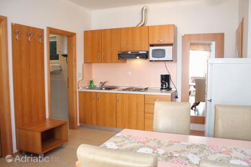 Appartamenti con piscina per famiglie Palit, Arbe - Rab - 3210