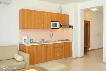 Appartamenti con piscina per famiglie Palit, Arbe - Rab - 3211