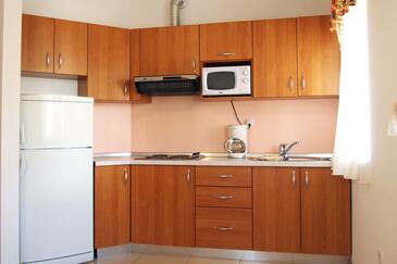 Family-friendly apartments with swimming pool Palit, Rab - 3211