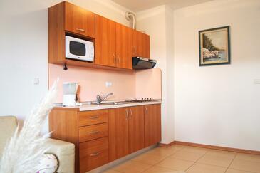 Appartamenti con piscina per famiglie Palit, Arbe - Rab - 3212