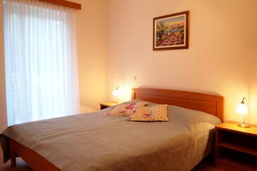 Lejligheder med pool egnet til familier med børn Palit, Rab - 3212