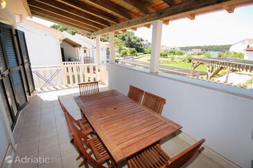 Family-friendly apartments with swimming pool Palit, Rab - 3212