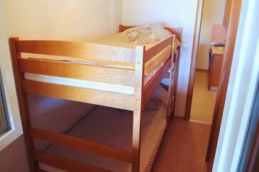 Apartmani s bazenom pogodni za obitelji s djecom Kampor, Rab - 3213