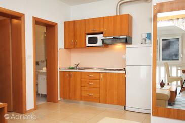 Family-friendly apartments with swimming pool Kampor, Rab - 3213