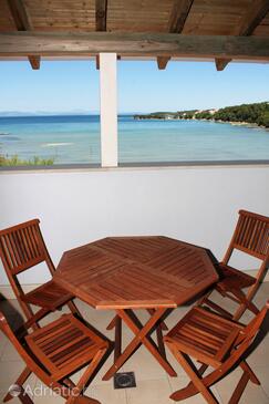 Apartmaji z bazenom za družine z otroci Kampor, Rab - 3213