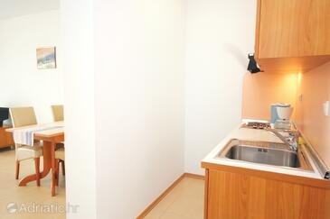 Family-friendly apartments with swimming pool Kampor, Rab - 3214